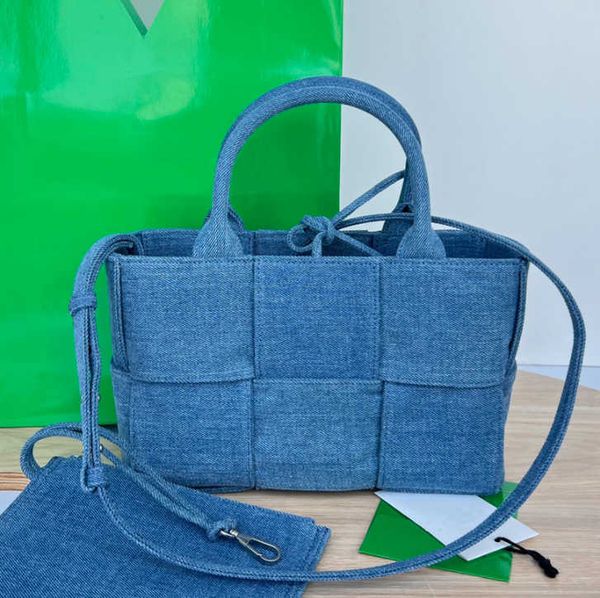 new style designer bag for women luxury handbags denim woven crossbody shoulder bags fashion classic wallet purses handbag 230711bj
new style designer bag for women luxury handbags denim woven crossbody shoulder bags fashion classic wallet purses handbag 230711bj