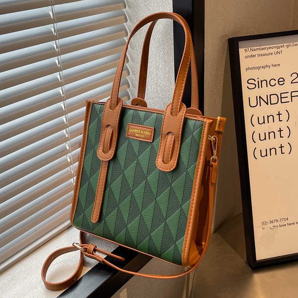 autumn and winter bags new women's bags small group crossbody bag temperament super fire handheld tote bag
autumn and winter bags new women's bags small group crossbody bag temperament super fire handheld tote bag