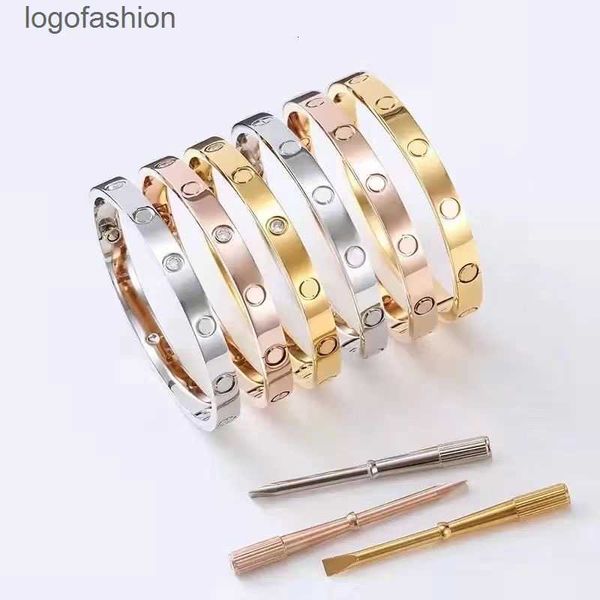designer bracelet titanium steel bracelet classic bracelet fashion men's and women's bracelet 18k gold jewelry valentine's da, Black
designer bracelet titanium steel bracelet classic bracelet fashion men's and women's bracelet 18k gold jewelry valentine's da, Black