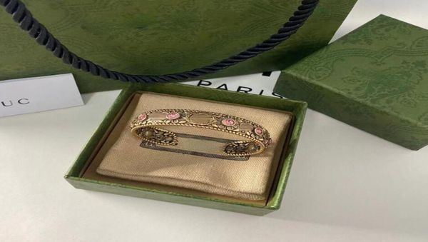 rose pink rhinestone flower bracelets female vintage designer charm bracelet gift for women7500353, Golden;silver
rose pink rhinestone flower bracelets female vintage designer charm bracelet gift for women7500353, Golden;silver