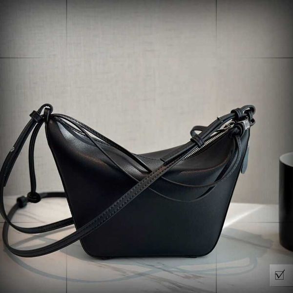 pure spain bag beach loewz girl underarm classical bags designer light luxury shoulder 23 hammock hobo leather high fashion casual versatile
pure spain bag beach loewz girl underarm classical bags designer light luxury shoulder 23 hammock hobo leather high fashion casual versatile