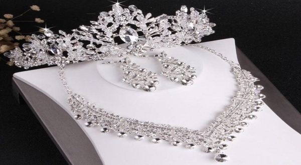 bridal gown headpieces selling highend wedding crown necklace and earrings threepiece set white crystal inlaid with rhines6389852, Silver
bridal gown headpieces selling highend wedding crown necklace and earrings threepiece set white crystal inlaid with rhines6389852, Silver