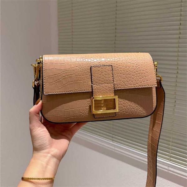 evening bags baguette bag luxuries designer women underarm leather handbags square shoulder lady shopping messenger bags purse 230218
evening bags baguette bag luxuries designer women underarm leather handbags square shoulder lady shopping messenger bags purse 230218