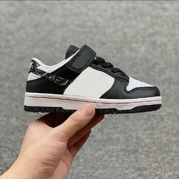 designer 2023 kids baby shoes for boys girls sports black white chunky low cows trainers boy and girl athletic outdoor sneakers children eur
designer 2023 kids baby shoes for boys girls sports black white chunky low cows trainers boy and girl athletic outdoor sneakers children eur