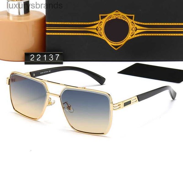 wholesale designer sunglasses original 22137 eyeglasses outdoor shades pc frame fashion classic lady mirrors for women and men glasses 7 col, White;black
wholesale designer sunglasses original 22137 eyeglasses outdoor shades pc frame fashion classic lady mirrors for women and men glasses 7 col, White;black