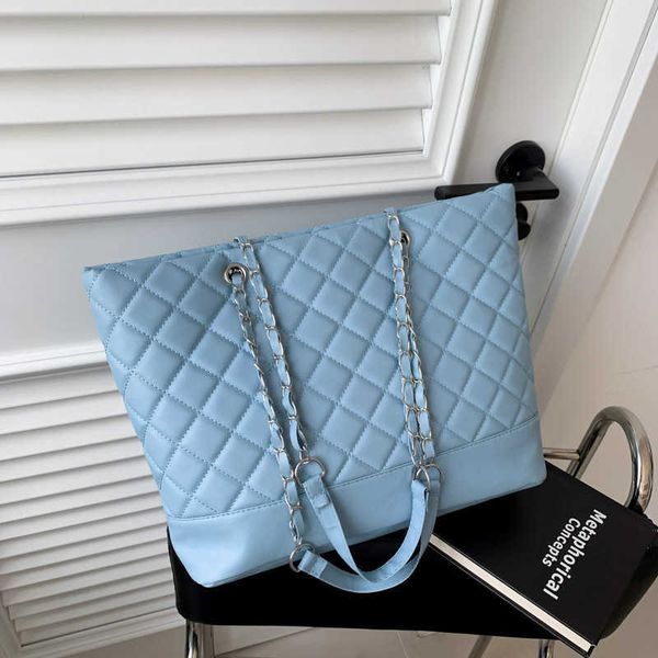 chain trend high capacity tote bag summer new bag women's small market trend shoulder bag casual women's bag
chain trend high capacity tote bag summer new bag women's small market trend shoulder bag casual women's bag