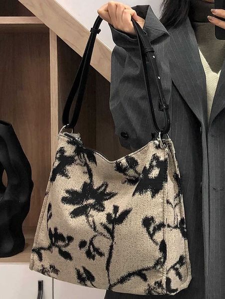 designer tote new niche jacquard canvas bag large capacity bag women's cross arm underarm bag high sense single shoulder tote bag casua
designer tote new niche jacquard canvas bag large capacity bag women's cross arm underarm bag high sense single shoulder tote bag casua