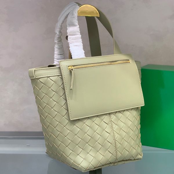 new designer bag tote bag luxury bag women's shoulder bag stylish leather belt bag woven calfskin handbag
new designer bag tote bag luxury bag women's shoulder bag stylish leather belt bag woven calfskin handbag