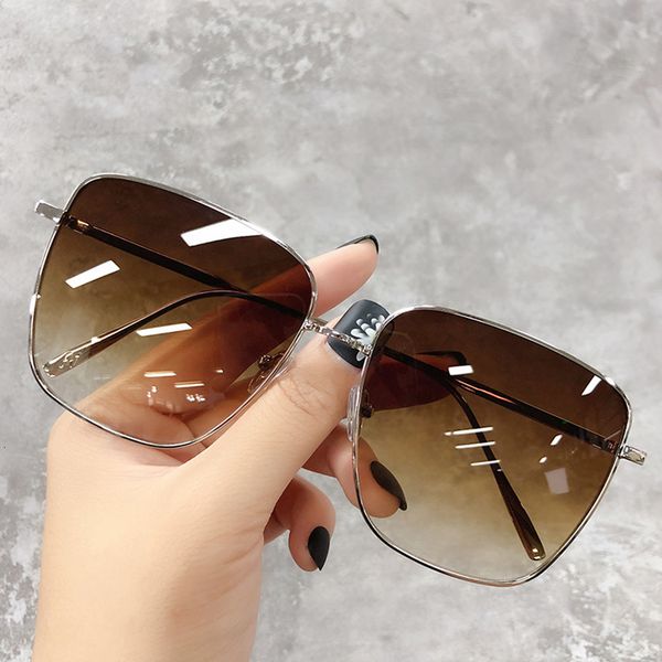 sunglasses luxury square sunglasse drive travel brand design gradient vintage sun glasses female men retro 2023 230712, White;black
sunglasses luxury square sunglasse drive travel brand design gradient vintage sun glasses female men retro 2023 230712, White;black