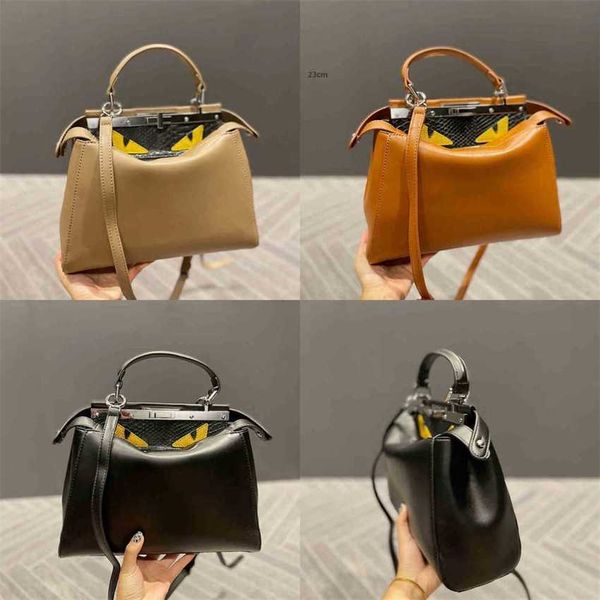 evening bags shoulder ffbag tote bag leather designer brown handbag women shopping buckle vintage crossbody purses 220822
evening bags shoulder ffbag tote bag leather designer brown handbag women shopping buckle vintage crossbody purses 220822