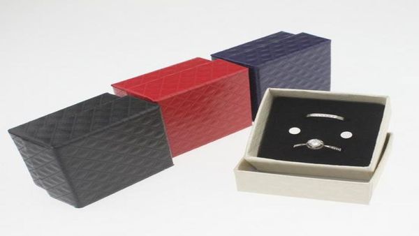 wedding diamond ring and earring box jewellry gift boxes noble and delicate and 469487, Black;white
wedding diamond ring and earring box jewellry gift boxes noble and delicate and 469487, Black;white