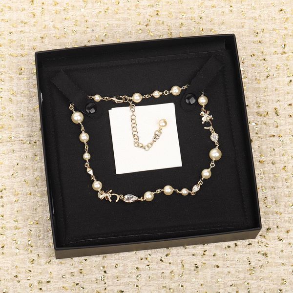2023 luxury quality charm choker with diamond and nature shell beads flower design in 18k god plated have box stamp ps7284b, Silver
2023 luxury quality charm choker with diamond and nature shell beads flower design in 18k god plated have box stamp ps7284b, Silver