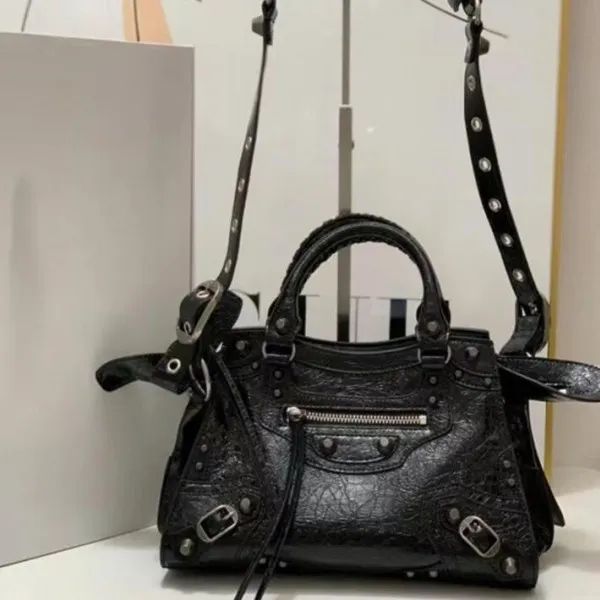 cc new women neo cagole motorcycle bags shoulder bags luxury designers genuine leather crossbody clutch wallet purse cool classic city handb
cc new women neo cagole motorcycle bags shoulder bags luxury designers genuine leather crossbody clutch wallet purse cool classic city handb