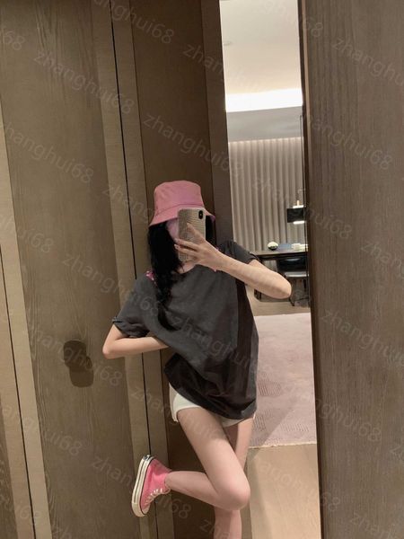 23ss womens designer clothing tee womens t-shirt pure cotton hand-painted pink letter logo necklace print short sleeve t-shirt womens clothe, White
23ss womens designer clothing tee womens t-shirt pure cotton hand-painted pink letter logo necklace print short sleeve t-shirt womens clothe, White