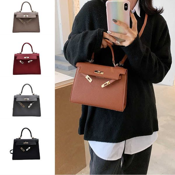 luxury designer tote bags h home kelys online store women's bag 2023 new second generation mini small handheld one shoulder crossbody w
luxury designer tote bags h home kelys online store women's bag 2023 new second generation mini small handheld one shoulder crossbody w