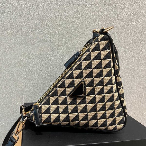 designer bags evening bags triangle bags arrival designer fashion versatile underarm bags crossbody shoulder zippers twocolor stitching
designer bags evening bags triangle bags arrival designer fashion versatile underarm bags crossbody shoulder zippers twocolor stitching