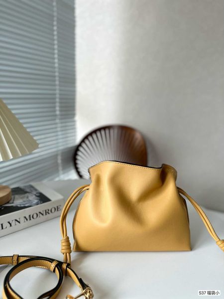 lowe bag flamenco spain bags beach loewz bucket girl classical designer bag drawstring 2023 headfelt cowhide mini small leather crossbody sh
lowe bag flamenco spain bags beach loewz bucket girl classical designer bag drawstring 2023 headfelt cowhide mini small leather crossbody sh