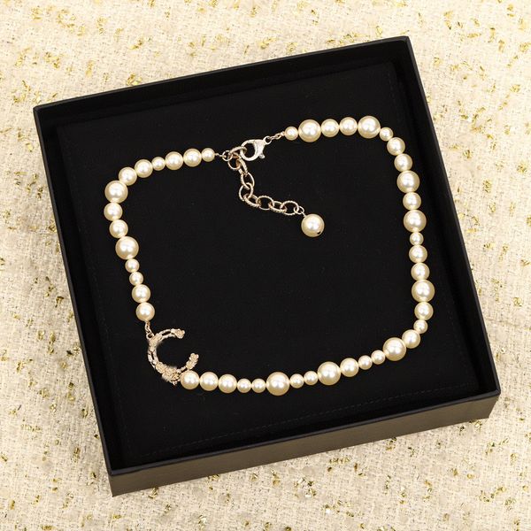 2023 luxury quality charm pendant necklace with diamond flower design nature shell beads choker design have box stamp ps7287b, Silver
2023 luxury quality charm pendant necklace with diamond flower design nature shell beads choker design have box stamp ps7287b, Silver