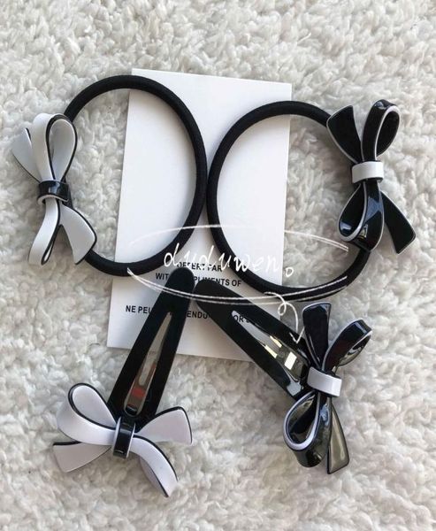 fashion hair clips pretty bowknot engraved c acrylic barrette and hairtie including parper cards8012923, Golden;silver
fashion hair clips pretty bowknot engraved c acrylic barrette and hairtie including parper cards8012923, Golden;silver