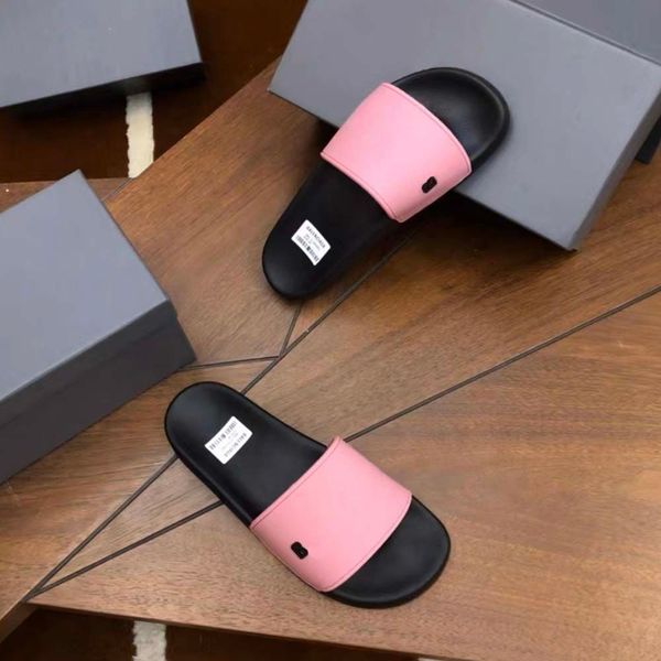 luxury pool designer slide slippers summer sandals men beach indoor flat flip flops leather lady women fashion classic shoes ladies size 35-, Black
luxury pool designer slide slippers summer sandals men beach indoor flat flip flops leather lady women fashion classic shoes ladies size 35-, Black
