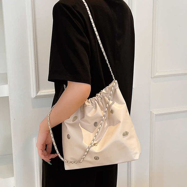 small bin bag women new fashion chain tote bag versatile large capacity messenger bag
small bin bag women new fashion chain tote bag versatile large capacity messenger bag