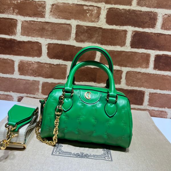 pillow shaped 5a tote bag, crossbody bag, shoulder bag, designer grade chain, canvas shoulder strap, exchange money, leather quilted wallet
pillow shaped 5a tote bag, crossbody bag, shoulder bag, designer grade chain, canvas shoulder strap, exchange money, leather quilted wallet