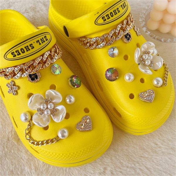 shoe parts accessories 1 set of luxurious pearl shiny shoes with decorative clasps charm accessories designer diy shoe chain jibz girl gift, White;pink
shoe parts accessories 1 set of luxurious pearl shiny shoes with decorative clasps charm accessories designer diy shoe chain jibz girl gift, White;pink