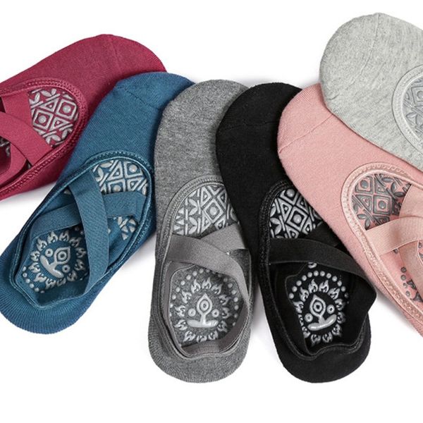 new alx cross strap yoga socks towel bottom dispensing ballet sports socks cotton cross-border yoga socks al, Black
new alx cross strap yoga socks towel bottom dispensing ballet sports socks cotton cross-border yoga socks al, Black