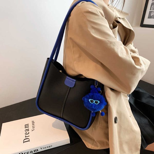 tianmi xiaozhong large capacity bag women's summer new fashion one shoulder underarm bag commuter tote bag small square bag
tianmi xiaozhong large capacity bag women's summer new fashion one shoulder underarm bag commuter tote bag small square bag