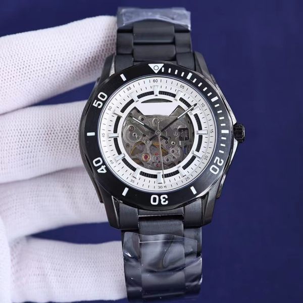 the highest version of the butterfly fly series is an advanced automatic watch, Slivery;golden
the highest version of the butterfly fly series is an advanced automatic watch, Slivery;golden