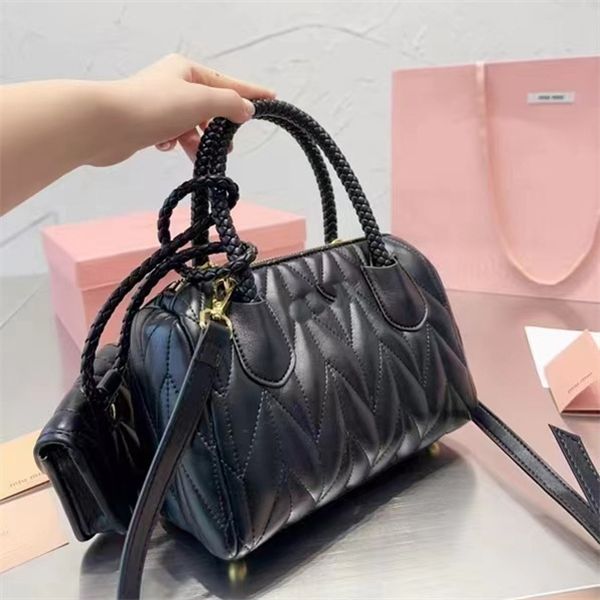 2023 2 pieces of mc mother bag women's double-sided shopping bag men's clutch bag shoulder bag luxury large handbag wallet and han
2023 2 pieces of mc mother bag women's double-sided shopping bag men's clutch bag shoulder bag luxury large handbag wallet and han