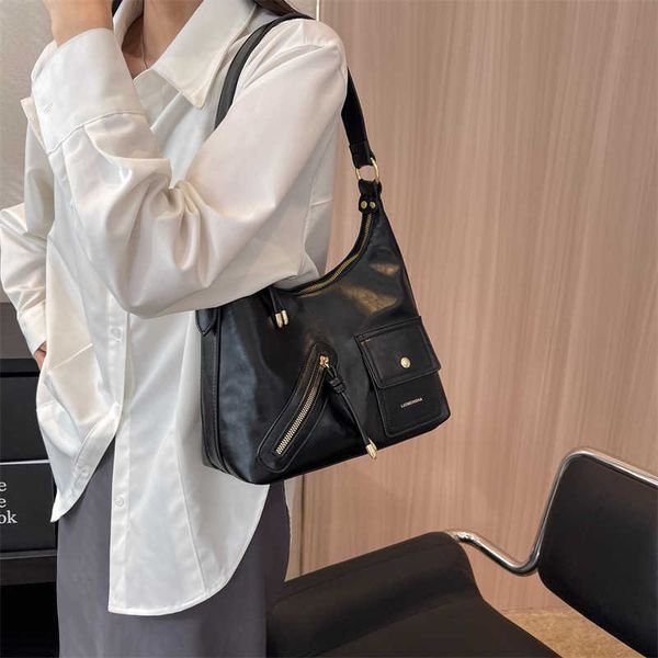 designer tote large capacity portable bag for women new spring/summer fashion niche design shoulder bag versatile commuting tote bag casual
designer tote large capacity portable bag for women new spring/summer fashion niche design shoulder bag versatile commuting tote bag casual