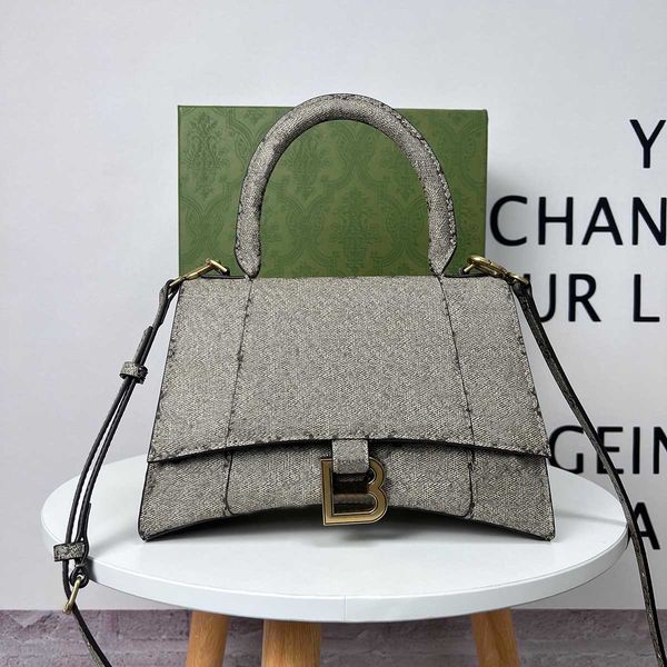 designer hourglass bag genuine leather handbag 22.5cm lady shoulder bag delicate knockoff super_bagss with box g104
designer hourglass bag genuine leather handbag 22.5cm lady shoulder bag delicate knockoff super_bagss with box g104