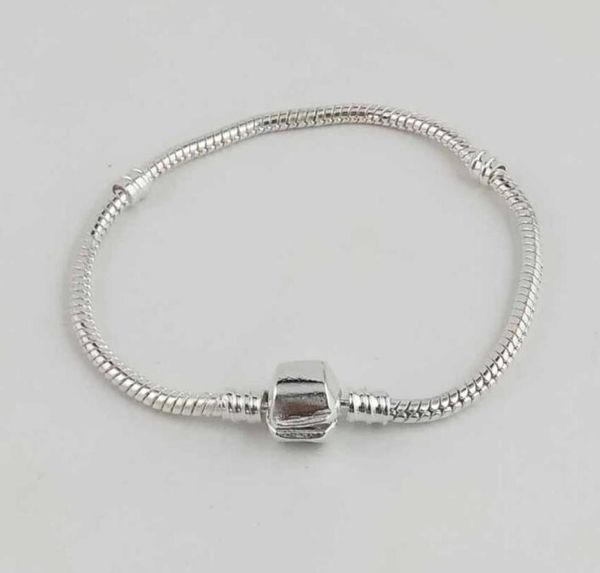 factory wholesale 925 silver bracelets 3mm chain fit charms bead bracelet jewelry making gift 15-23cm7267310, Black
factory wholesale 925 silver bracelets 3mm chain fit charms bead bracelet jewelry making gift 15-23cm7267310, Black