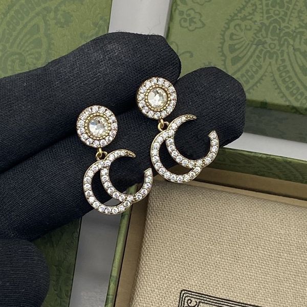 18k gold plated designers brand earrings designer letter ear stud women crystal pearl geometric earring for wedding party jewerlry accessori, Golden;silver
18k gold plated designers brand earrings designer letter ear stud women crystal pearl geometric earring for wedding party jewerlry accessori, Golden;silver
