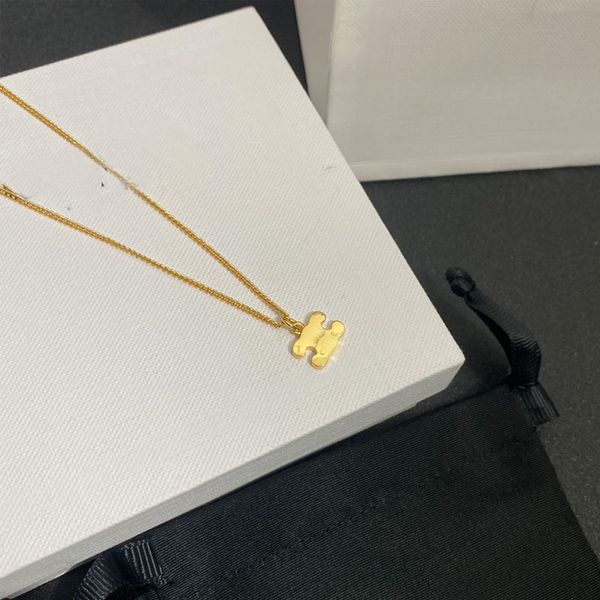 luxurys sale pendant necklaces fashion for man woman inverted triangle letter designers brand jewelry mens womens trendy personality clavicl, Silver
luxurys sale pendant necklaces fashion for man woman inverted triangle letter designers brand jewelry mens womens trendy personality clavicl, Silver