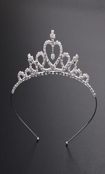 beautiful shiny crystal bridal tiara party pageant silver plated crown hairband wedding accessories 2019 new design9899656
beautiful shiny crystal bridal tiara party pageant silver plated crown hairband wedding accessories 2019 new design9899656
