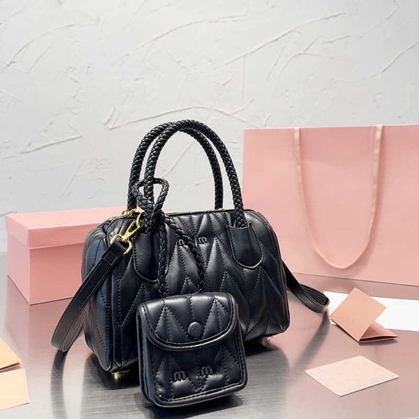 handbag tote bag pink designer bag leather luxury totes black purse elegant shoulder work bags with wallet luxurys handbags 230713
handbag tote bag pink designer bag leather luxury totes black purse elegant shoulder work bags with wallet luxurys handbags 230713