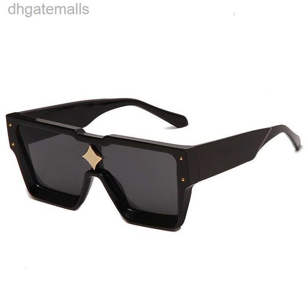 luxury designer sunglasses for men and women fashion model special uv 400 protection double beam frame outdoor brand design alloy cyclone su, White;black
luxury designer sunglasses for men and women fashion model special uv 400 protection double beam frame outdoor brand design alloy cyclone su, White;black