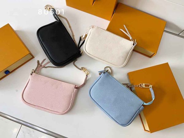 designer bag ladies mini pochette accessoires hand pack full leather embossed silk screen chain mahjong bag m80501
designer bag ladies mini pochette accessoires hand pack full leather embossed silk screen chain mahjong bag m80501