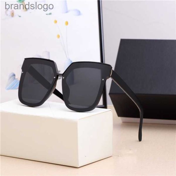luxury sunglasses polaroid lens designer womens mens goggle senior eyewear for women eyeglasses frame vintage metal sun glasses with box, White;black
luxury sunglasses polaroid lens designer womens mens goggle senior eyewear for women eyeglasses frame vintage metal sun glasses with box, White;black