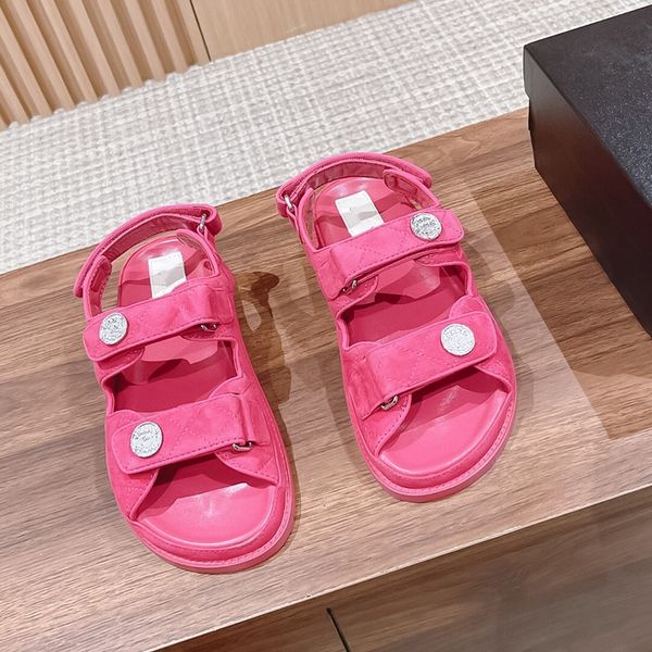 diamond buckle open toe flat bottom thick bottom sponge cake versatile roman sandals luxury designer outdoor hook & loop sandals womens shoe, Black
diamond buckle open toe flat bottom thick bottom sponge cake versatile roman sandals luxury designer outdoor hook & loop sandals womens shoe, Black