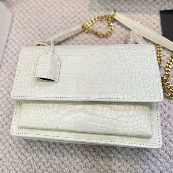 designer bags women fashion shoulder bag gold chain bag leather handbag ladies y quilted plaid chain flap luxury women bag
designer bags women fashion shoulder bag gold chain bag leather handbag ladies y quilted plaid chain flap luxury women bag