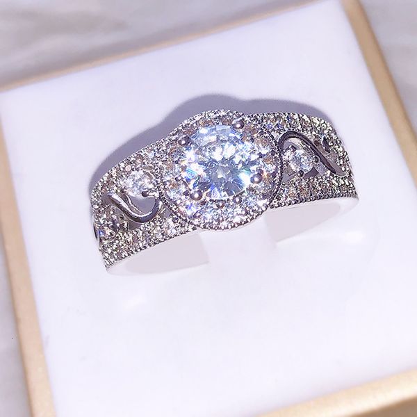 wedding rings luxury round crystal wedding ring high-end atmospheric female ring fashion romantic valentine's day gift 230713, Slivery;golden
wedding rings luxury round crystal wedding ring high-end atmospheric female ring fashion romantic valentine's day gift 230713, Slivery;golden