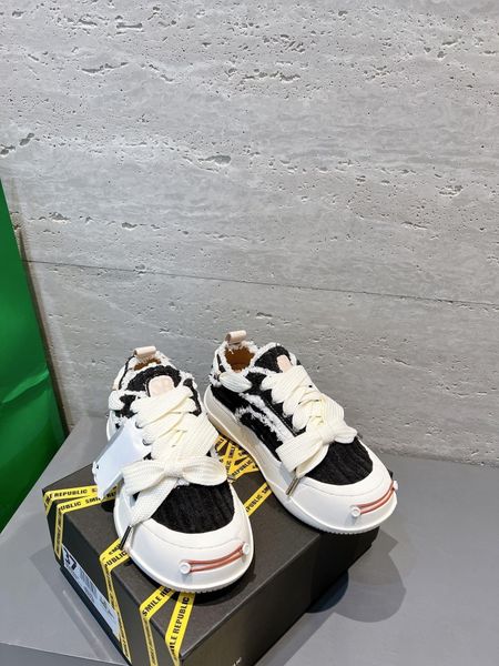 designer smilerepublic 2022 slide black casual shoes plate-forme skateboard shoe chunk canvas sneakers women men trainer rubber bottom
designer smilerepublic 2022 slide black casual shoes plate-forme skateboard shoe chunk canvas sneakers women men trainer rubber bottom