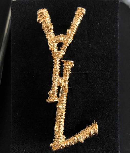luxury fashion designer men womens brooches pins brand gold letter brooch pin suit dress pins for lady specifications designers je3506902, Gray
luxury fashion designer men womens brooches pins brand gold letter brooch pin suit dress pins for lady specifications designers je3506902, Gray