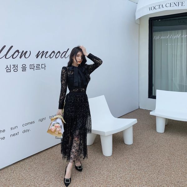 new self portrait black lace bow lace long sleeve shirt black mesh sequin layered half dress long dress set, Black;gray
new self portrait black lace bow lace long sleeve shirt black mesh sequin layered half dress long dress set, Black;gray