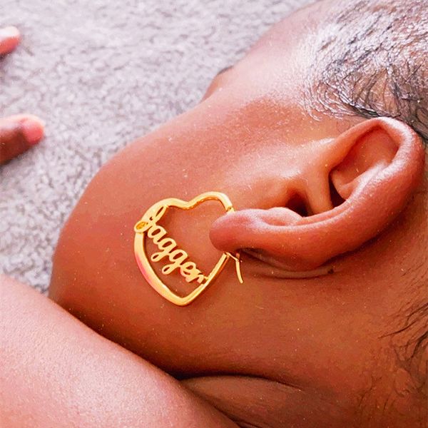 hoop huggie box romantic heart hoop earrings for women custom jewelry personalized stainless steel nameplate earrings gifts 230712, Golden;silver
hoop huggie box romantic heart hoop earrings for women custom jewelry personalized stainless steel nameplate earrings gifts 230712, Golden;silver