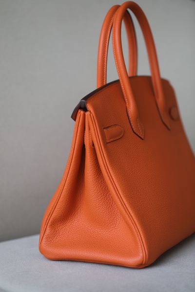 designer hand bags handbag luxurys shoulder bag leather fashionable large graceful handbag with lock no box with bust bag 25 30 35
designer hand bags handbag luxurys shoulder bag leather fashionable large graceful handbag with lock no box with bust bag 25 30 35