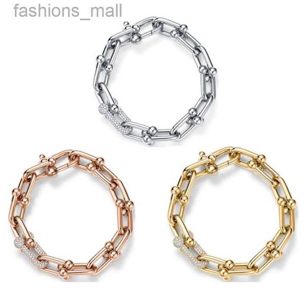 charm bracelets tiff designer bracelet u-shaped joint surround bracelet chain inlaid with diamond vintage metal texture horseshoe shaped gir, Golden;silver
charm bracelets tiff designer bracelet u-shaped joint surround bracelet chain inlaid with diamond vintage metal texture horseshoe shaped gir, Golden;silver